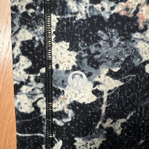 Lululemon Wunder Under Crop Hi-Rise 21" Spring Bloom Multi Leggings Size… - Picture 5 of 10